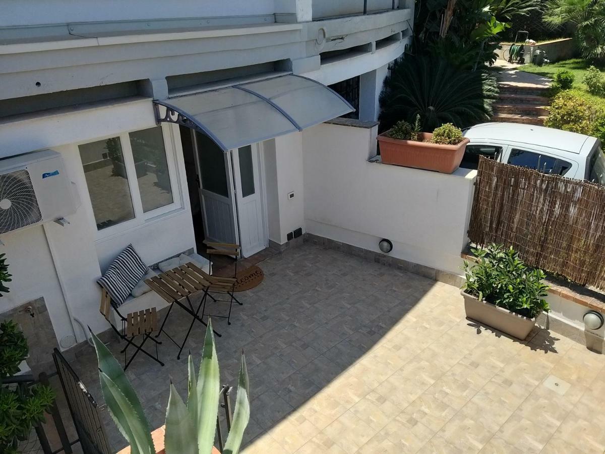 Residenza Don Camillo Villa Mondello Exterior photo